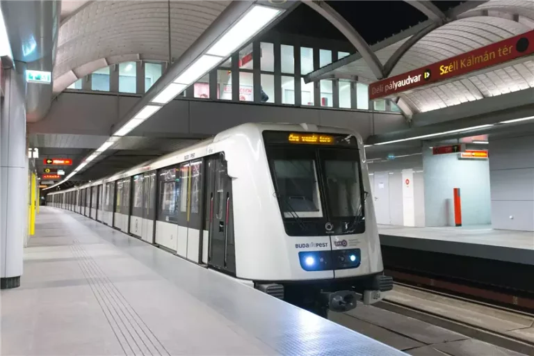 Як брюссельське метро стало обличчям міста