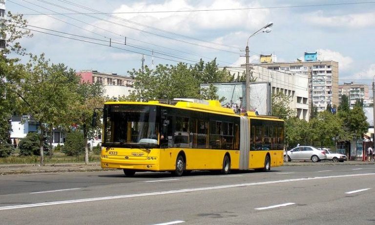Як користуватися 12 тролейбусом у Києві без зайвих клопотів