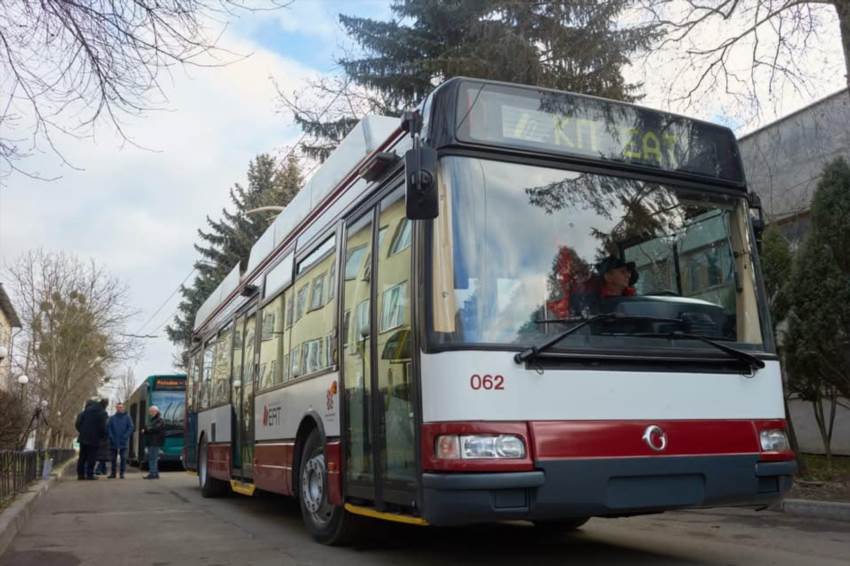 Чому другий тролейбус став обличчям франківського транспорту