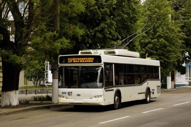 Як їздити тролейбусом 10 у Кропивницькому без зайвих клопотів