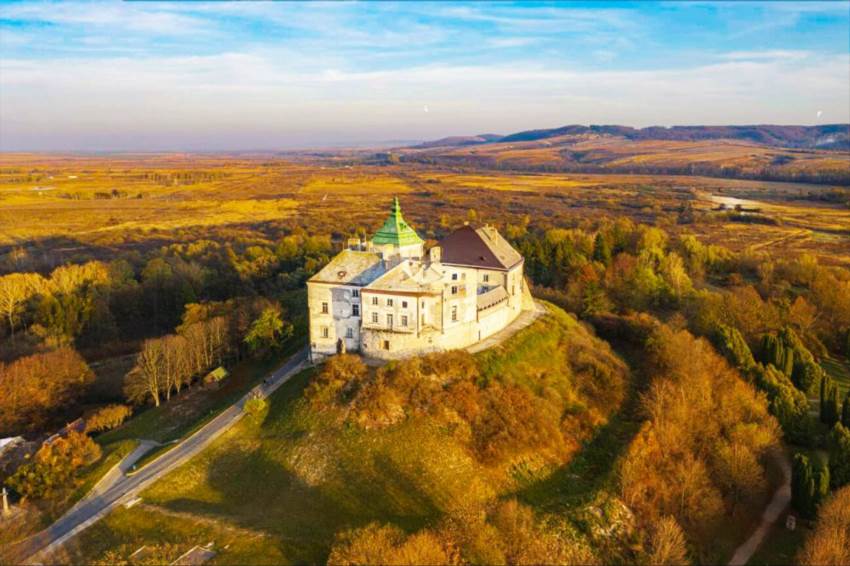 Олеський замок