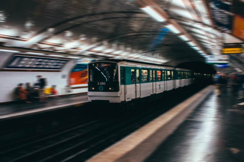 Як Шанхай створив найбільше метро у світі