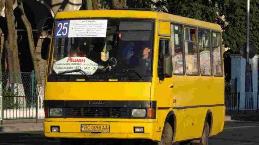 Автобус 25 у Києві - від кінцевої до кінцевої без зайвих зупинок