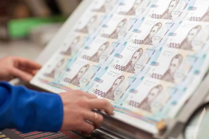 Друк гривні обвалить курс удвічі - застереження економіста