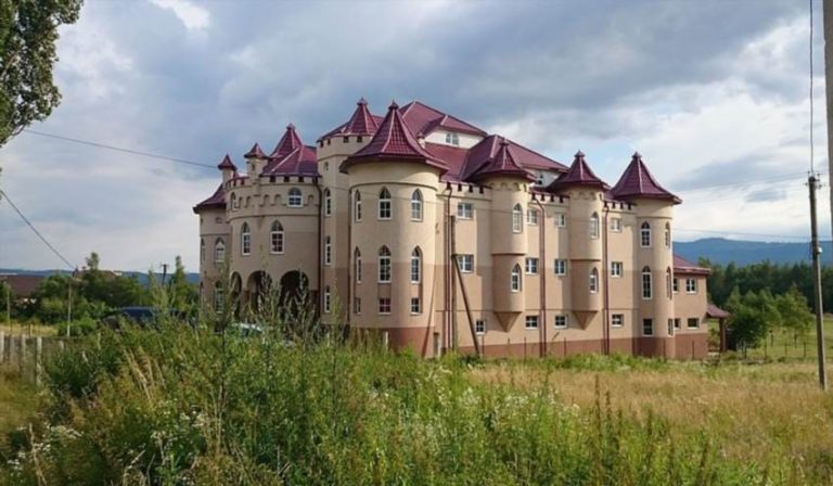 Великі Лучки - найбільше село Закарпаття