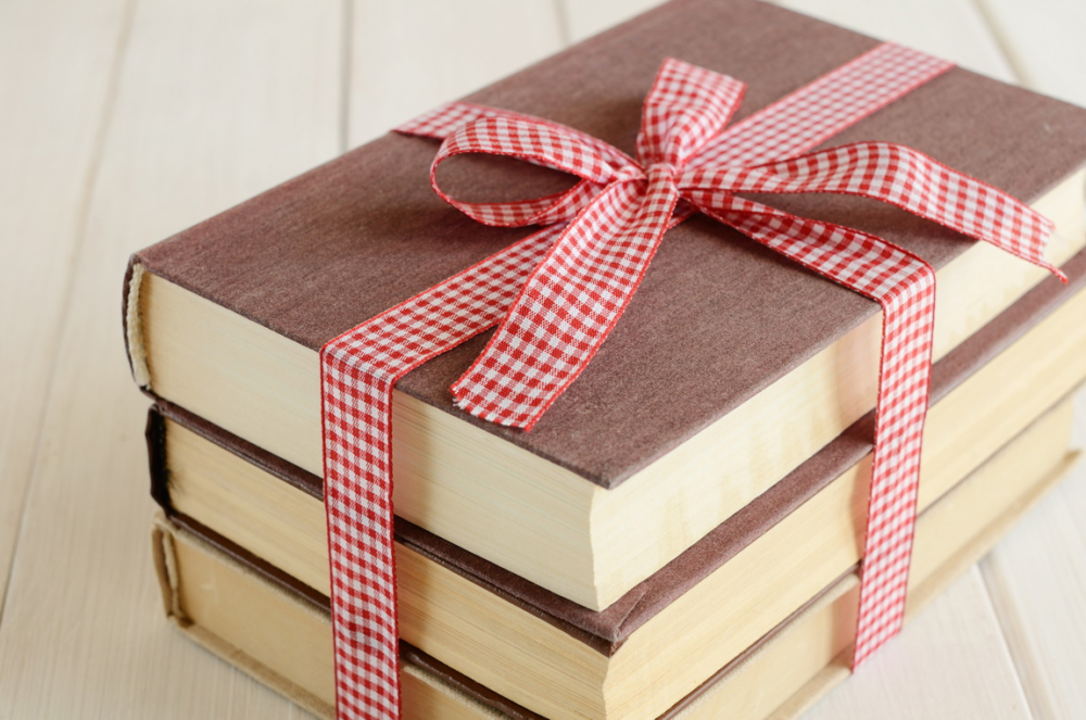 Як обрати книгу в подарунок