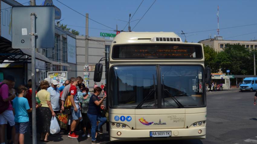Як курсує автобус 1А в Кривому Розі - детальний маршрут і графік на 2026