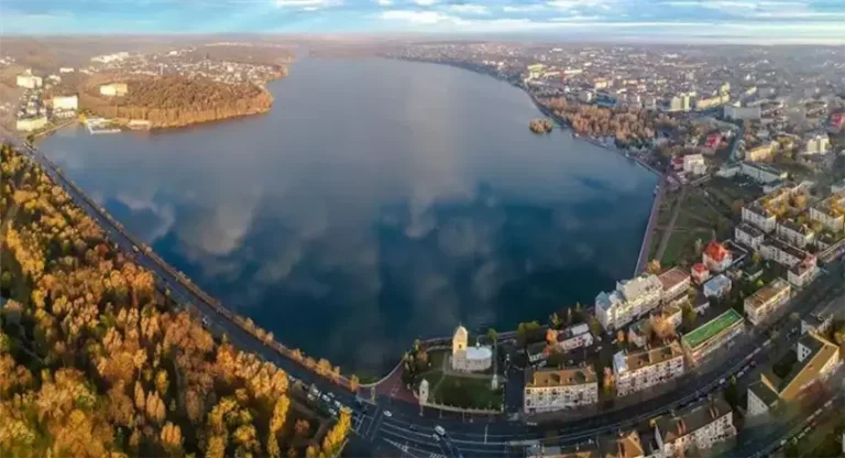 Гігантські водойми краю - детальний аналіз найбільших озер Тернопільської області