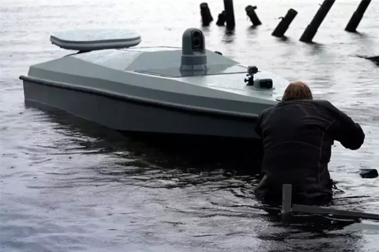 Ураження російського катера, радіолокаційної станції і складу БК в одному тактичному епізоді