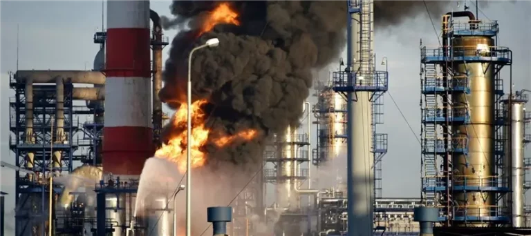 Україна наростила інтенсивність ударів по російських нафтопереробних заводах на початку 2026 року