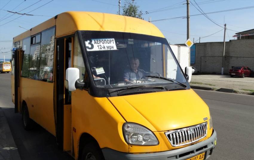 18 сумська маршрутка очима тих, хто нею користується щодня