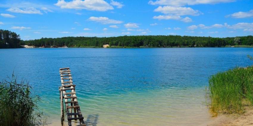 Сині озера України - чарівні водойми з блакитною водою та їх секрети
