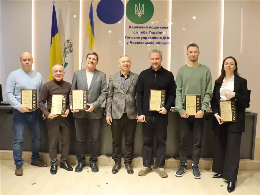 Хто насправді тримає бюджет на плаву