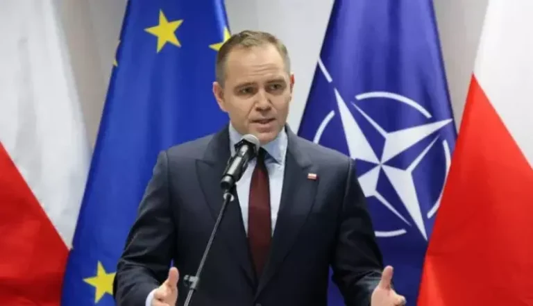 Уряд Польщі офіційно відмежувався від ядерних заяв кандидата Навроцького