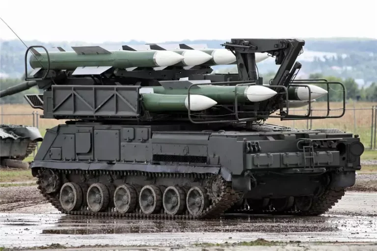 Росіяни розгорнули ЗРК-“мутант” з авіаракетами Р-77-1 в Орлі - навіщо це потрібно
